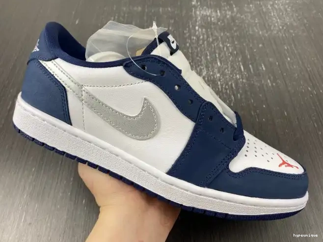 HYPE Navy 1 SB CJ7891-400 Midnight Low Jordan 0509